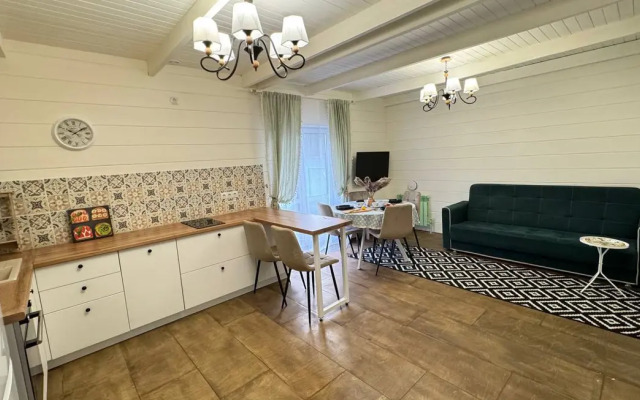 Kottedzh v Frantsuzskom Stile Provence Guest House
