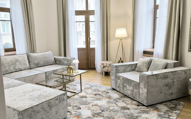 Marksa 17 Velikolepnaya Treshka Supercentr Apartments
