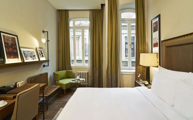 The Bank Istanbul, a Member of Design s