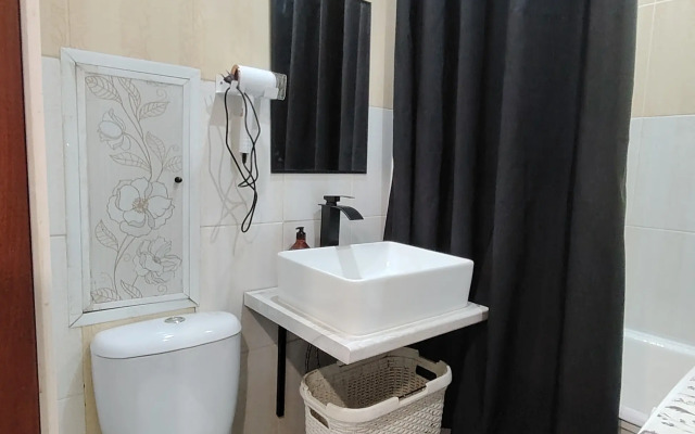 Yermak Neftyaniki Flat