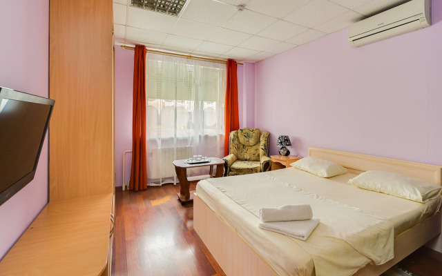 Отель Турист на Саратовской