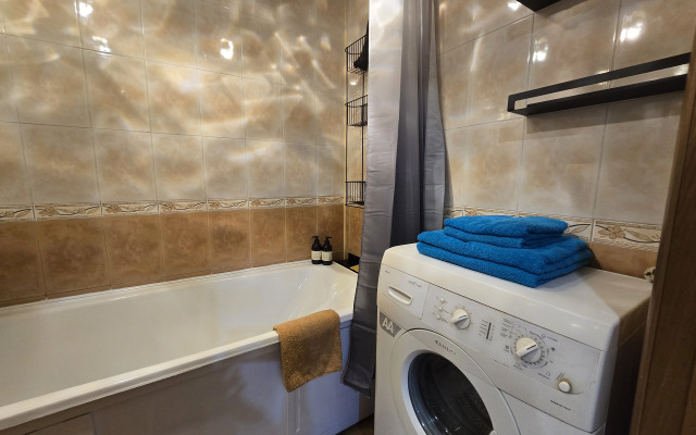 Avrora, 2 Kurskaya 61 Flat