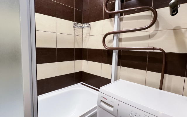 Квартира 3-комнатная на Беринга 10