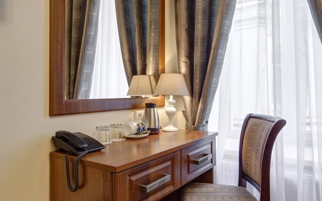 Sonata Nevsky 5 Dvorcovaja ploshhad' Hotel
