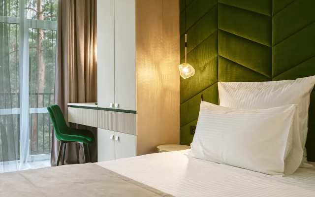 Отель Лесники