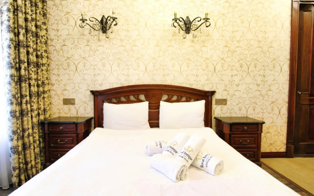 Royal Historical Boutique