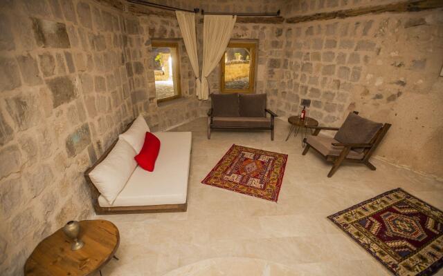 Helike Cave Suites