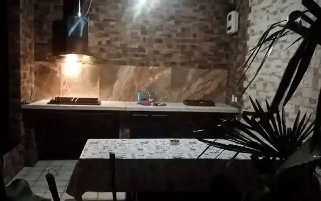 Reded Living quarters