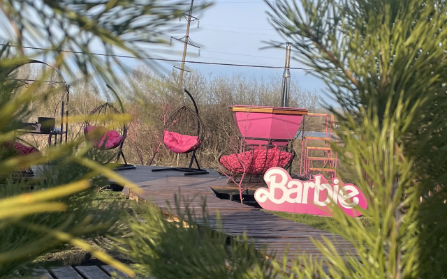 Domik Dlya Semyi Ili Kompanii Druzey Glamping