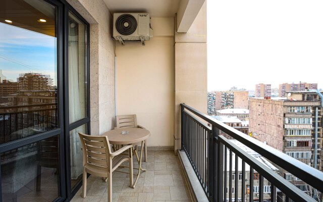 On Koghbatsi Str. 16-113 Apartments
