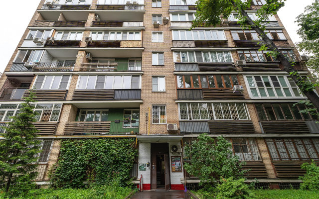 S Konditsionerom Vozle Kievskogo Vokzala Flat