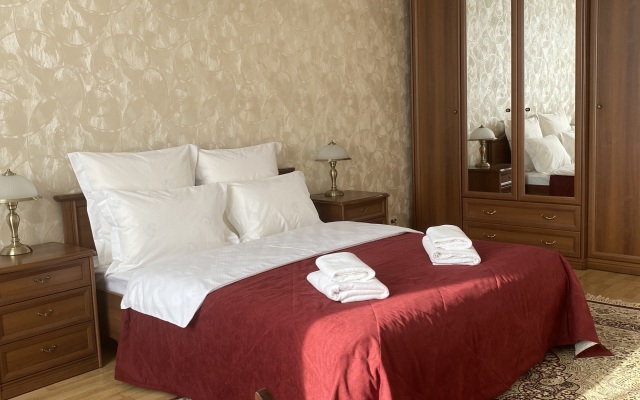 Spelaya Vishnya v Tsentre Goroda Apartment