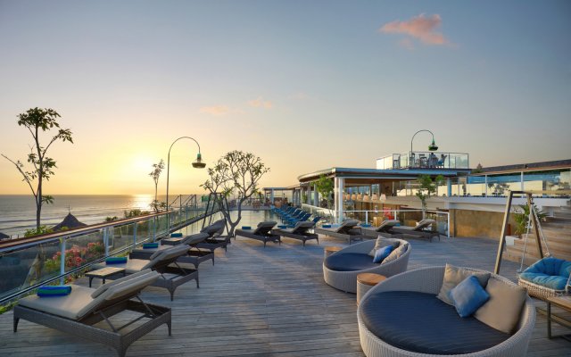 Курортный отель ASTON Canggu Beach Resort