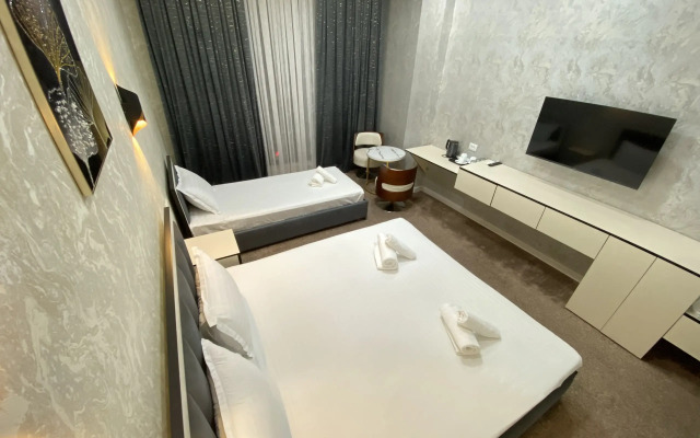 Almir Avenue Hotel