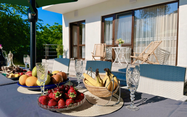 Eva Private house