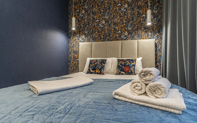 Studiya U M. Pionerskaya Tsentr Im. Almazova Flat