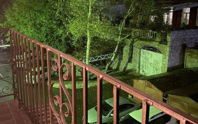 Квартира на Улице Тхапсаева 16