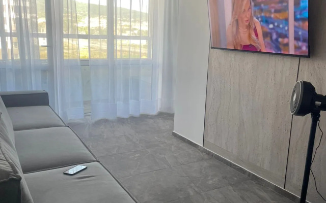 Uyutnye na Farkhudinova Apartments