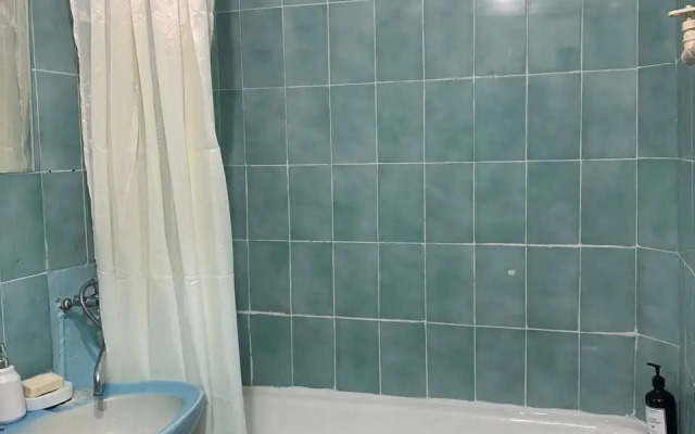 Dvukhkomnatnaya Vozle Zhd I Fsk Flat