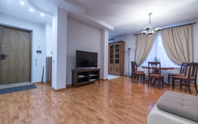 Квартира на Смоленской Улице 7