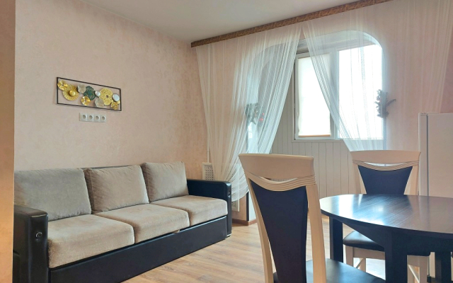 Квартира на Платановом бульваре