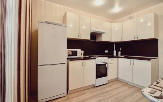 Апартаменты на Тихом проезде 4