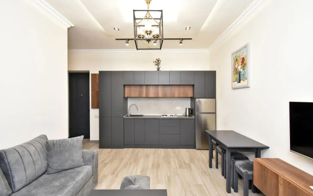 2-K, Ulitsa Amiryana, Am713 Flat