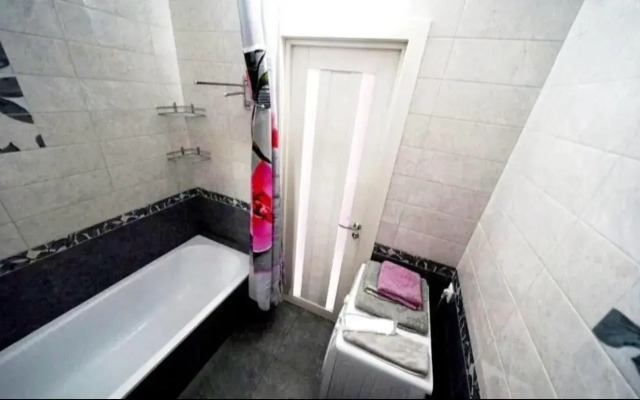 Квартира на Улице им. Героя Сарабеева В.И. 5к2