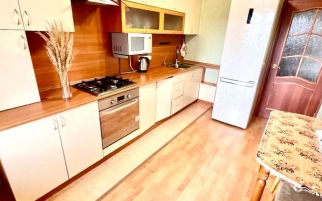 Na Petra Yermolaeva 1 Flat