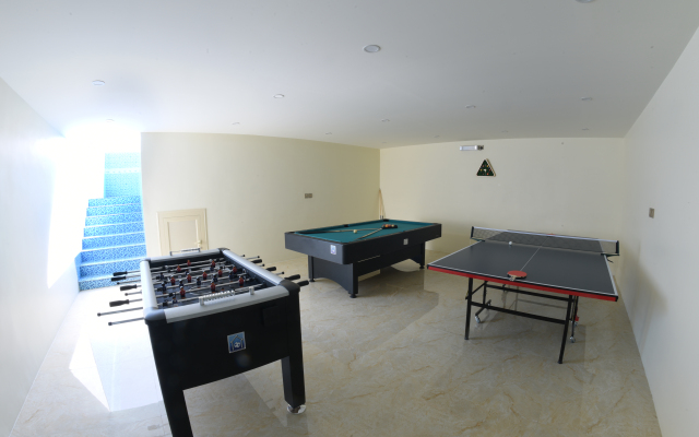 Отель Garden Plaza