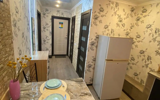 Апартаменты с 1 Комнатой с Хорошим Ремонтом (КВАРТИРА51)