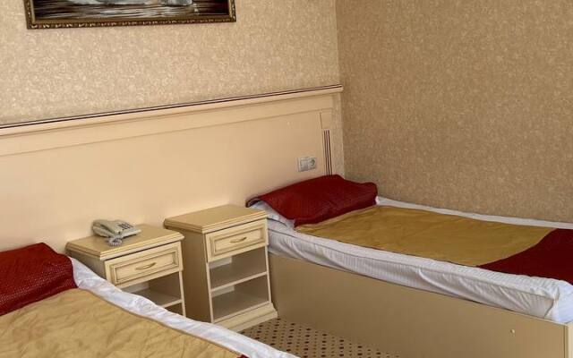 Resident Hotel