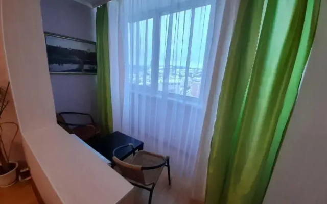 Апартаменты с 2 комнатами на высоком этаже (КВАРТИРА51)