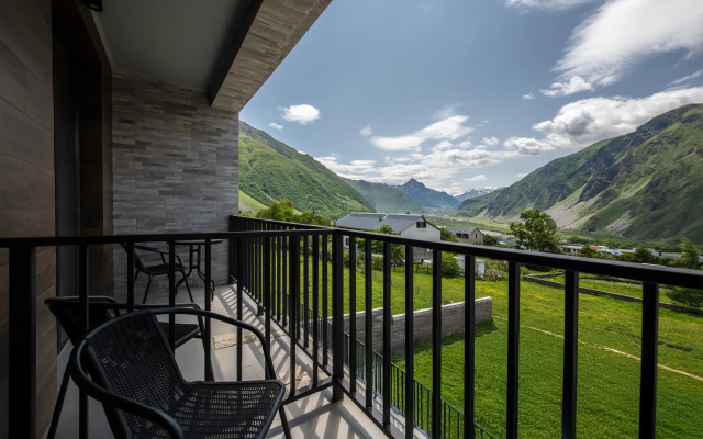 Residence Kazbegi Hotel