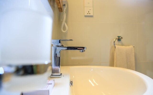 Fresco Water Villa Hotel