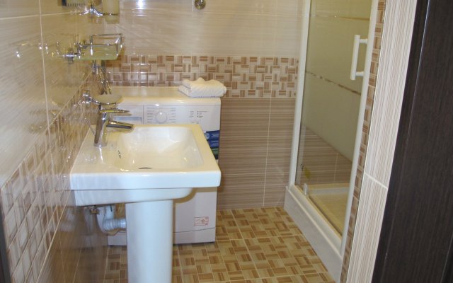 Na Bulvare Nadezhd 4/3 Apartments