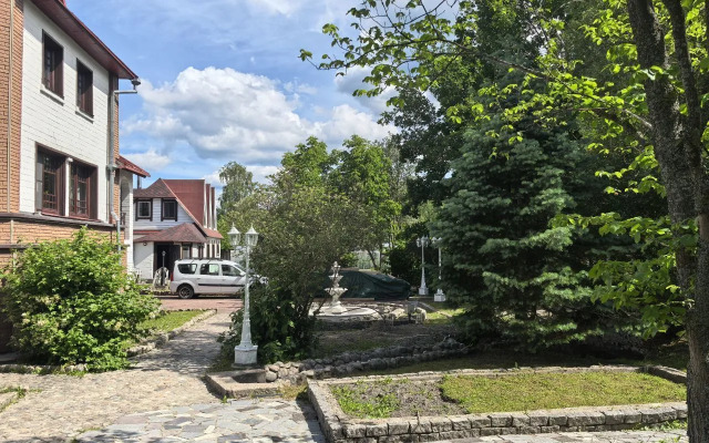 Co Svoim Bannym Kompleksom I Baccejnom Private House