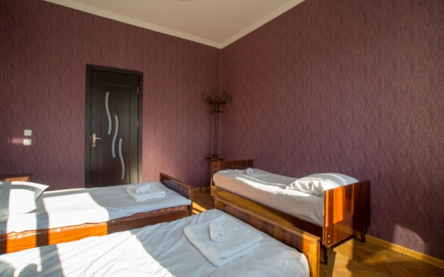 Irakli Guest House