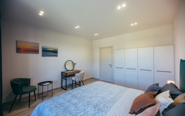 2kh-Komnatnaya V Novom Zhk krants-Prestizh Flat