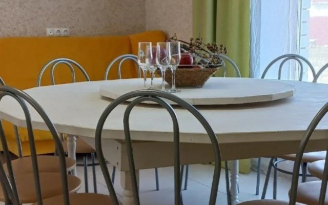 Na 3-M Lineynom Proyezde  Private House