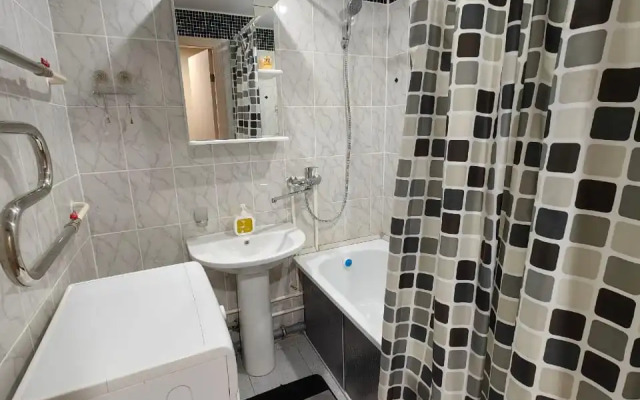 Uyutnaya Dvushka U Akvaparka Flat