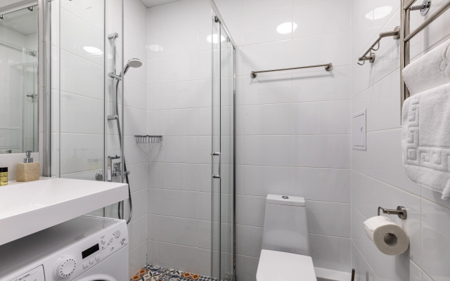 Metropol y Tropicheskogo Parka Apartments 3