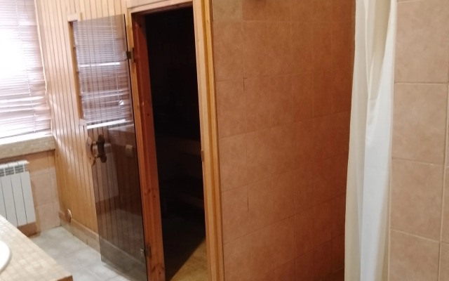 Nomer S Saunoy Living quarters