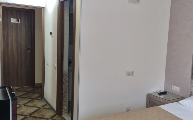 Sandi Peschany Plyazh Hotel