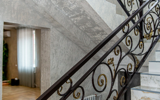 Отель Тихий двор