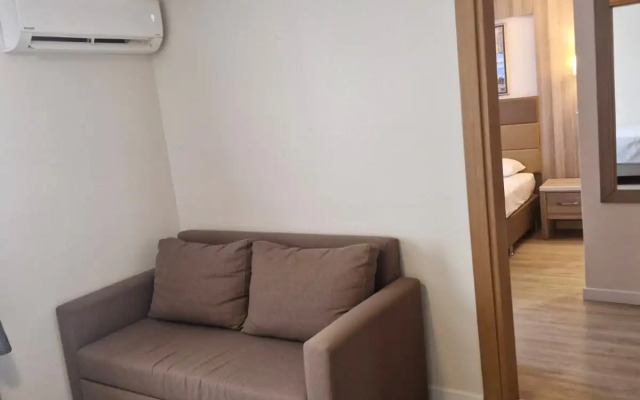 Pera Arya Hotel