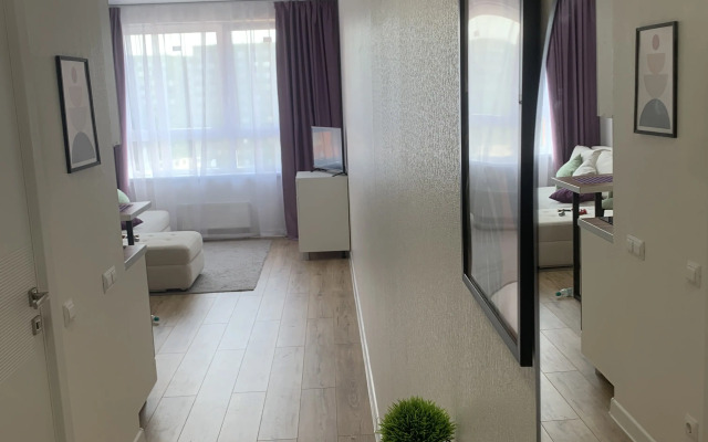 Stilnaya Studiya V Novykh Vatutinkakh Flat