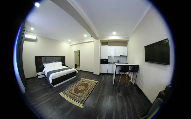 Hotel 777