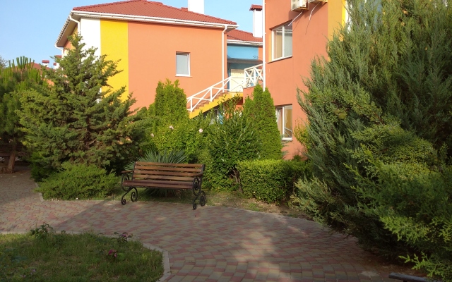 S Lisoy V Sevastopole Apartments