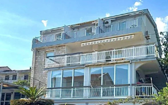 Anora Hotel